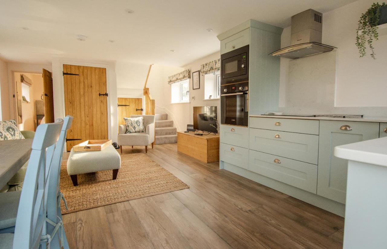 Finwood Green Farm Holiday Cottages-The Calf Shed And The Milk Parlour Henley-in-Arden Εξωτερικό φωτογραφία