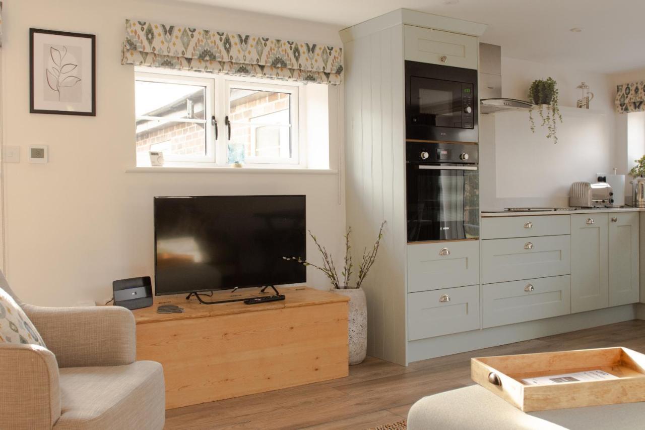 Finwood Green Farm Holiday Cottages-The Calf Shed And The Milk Parlour Henley-in-Arden Εξωτερικό φωτογραφία